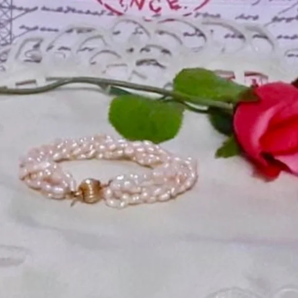 💲SALE 💲Freshwater Genuine Keshi Pearl Torsade Bracelet Goldtone Clasp - Picture 4 of 4